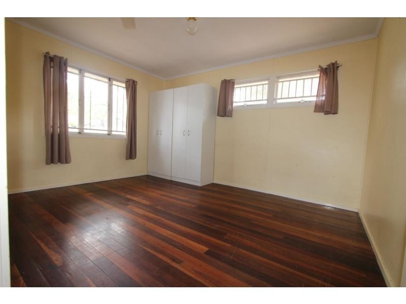 81 Smith Road, Woodridge QLD 4114