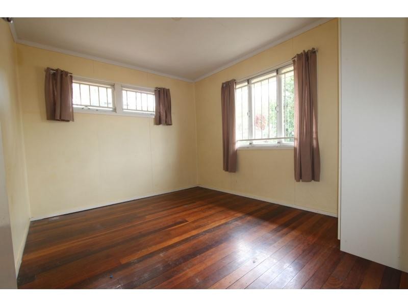 81 Smith Road, Woodridge QLD 4114