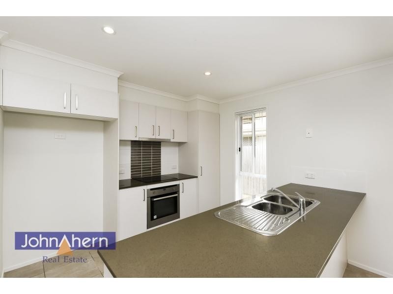 72 Goundry Drive, Holmview QLD 4207