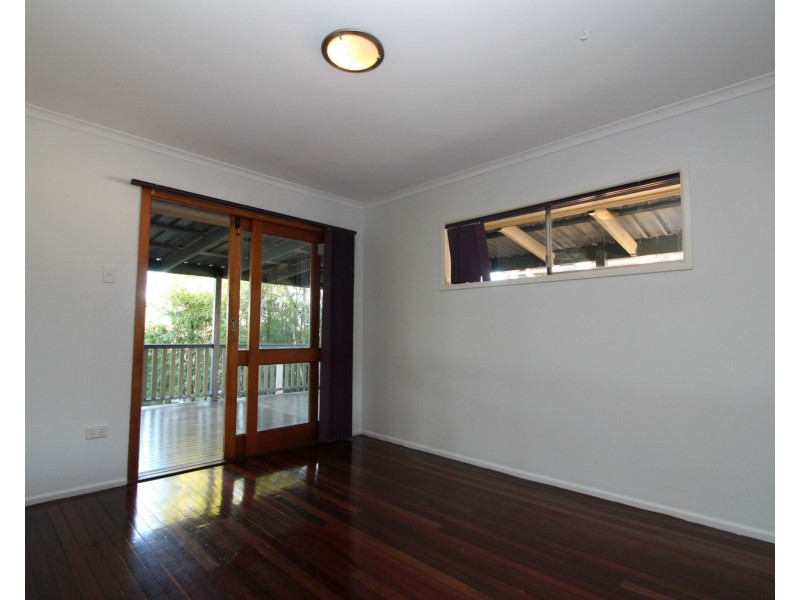 9 Burke Street, Woodridge QLD 4114