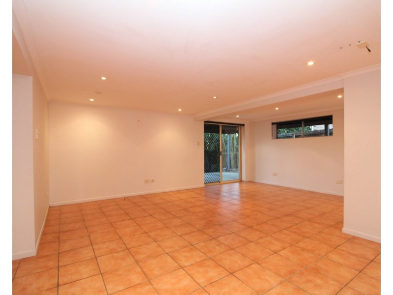 9 Burke Street, Woodridge QLD 4114