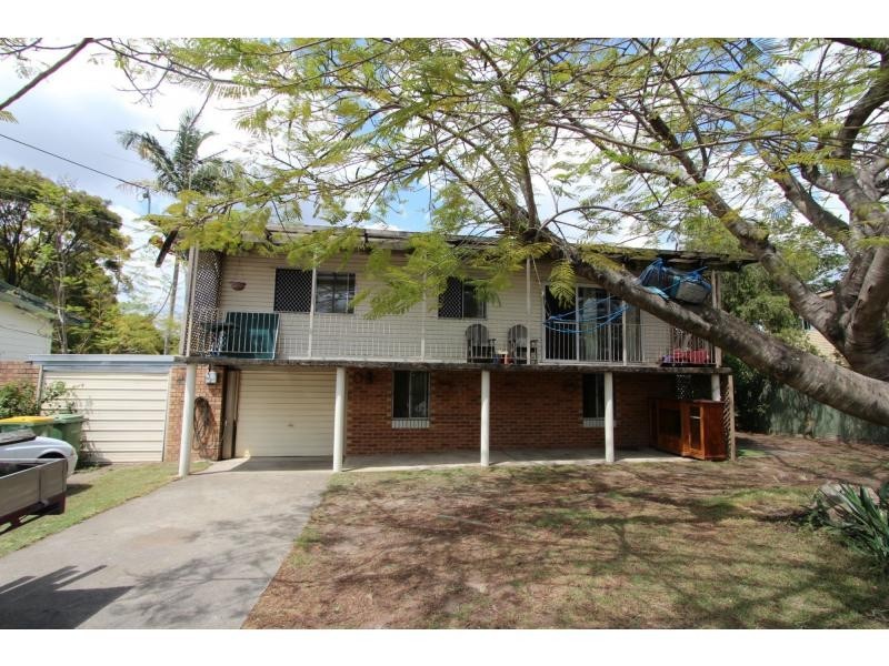 8 Poinciana Street, Kingston QLD 4114