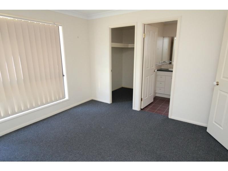 37 Aberdeen Crescent, Kuraby QLD 4112