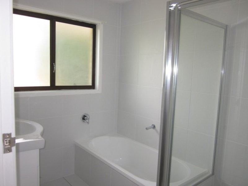 135 Barbaralla Drive, Springwood QLD 4127