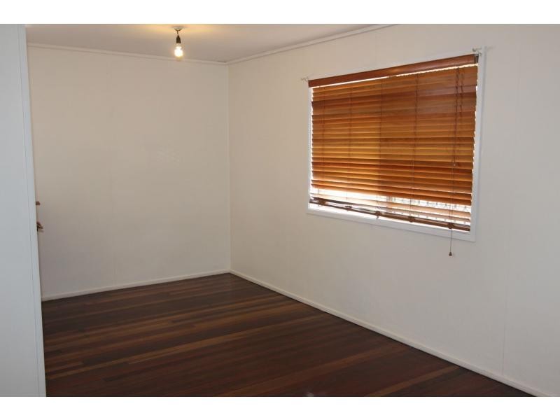 18 Baringa Avenue, Logan Central QLD 4114