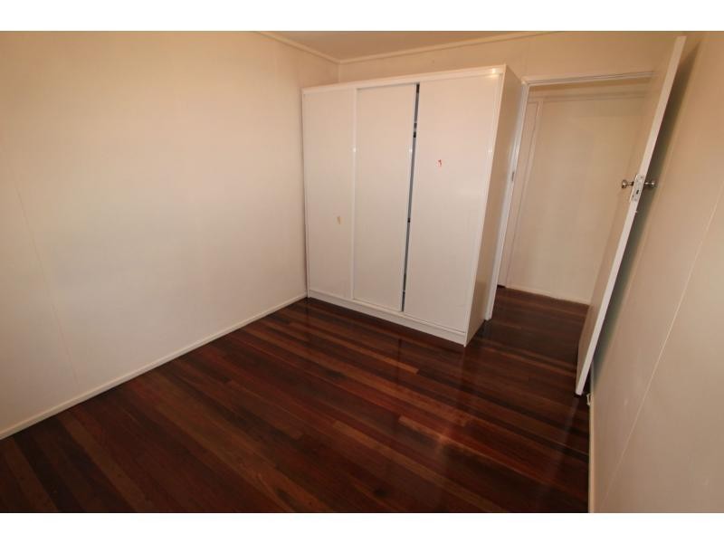 18 Baringa Avenue, Logan Central QLD 4114