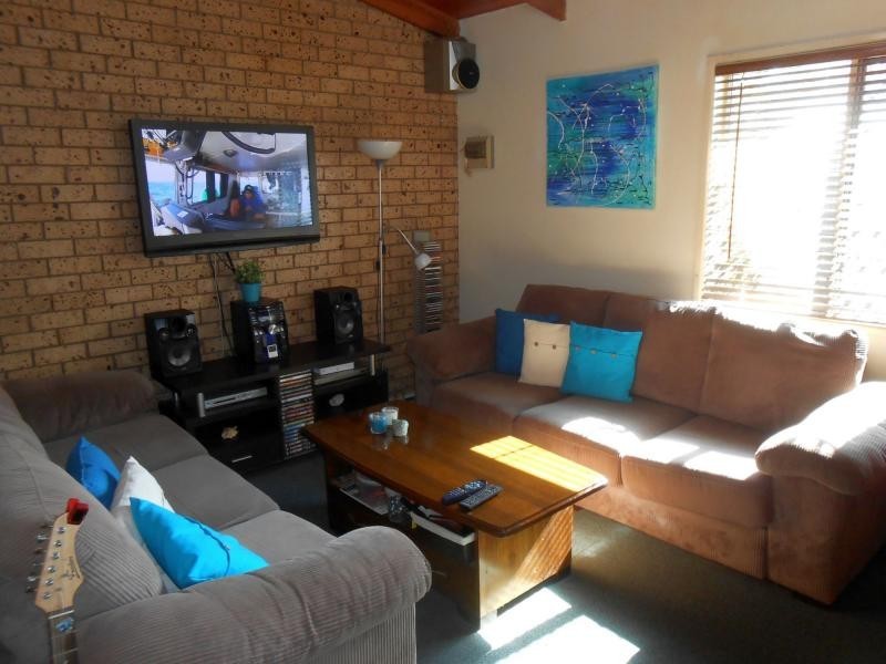 27/18 Defiance Road, Logan Central QLD 4114