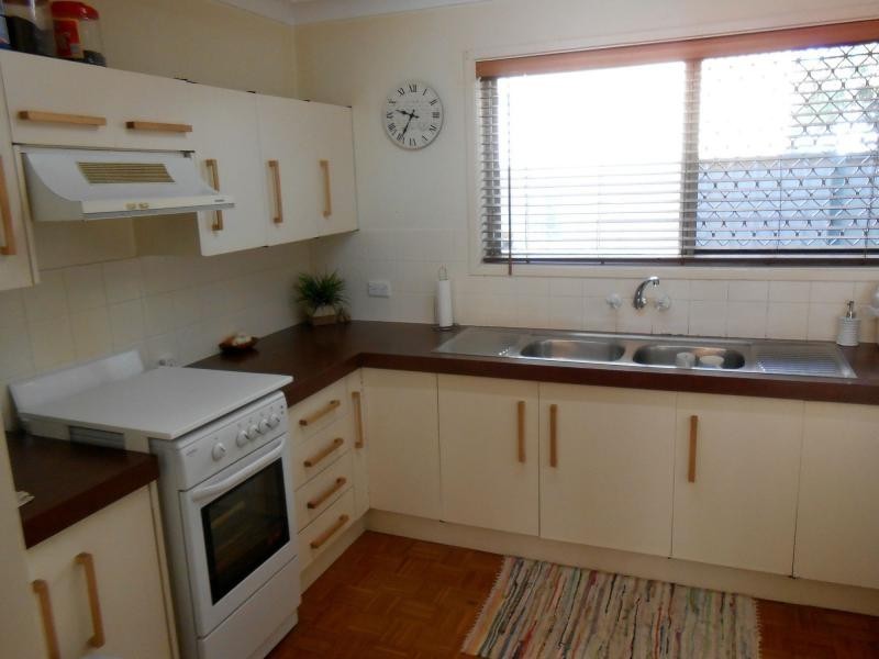 27/18 Defiance Road, Logan Central QLD 4114