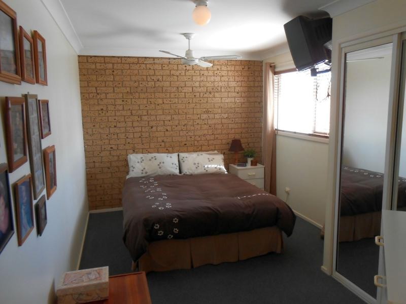 27/18 Defiance Road, Logan Central QLD 4114