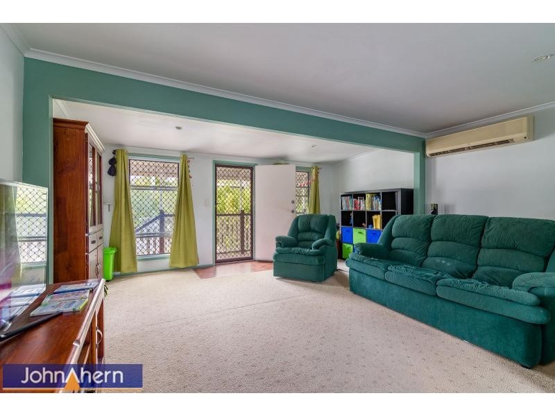 27 Coach Street, Slacks Creek QLD 4127