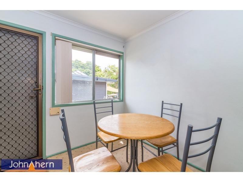 27 Coach Street, Slacks Creek QLD 4127