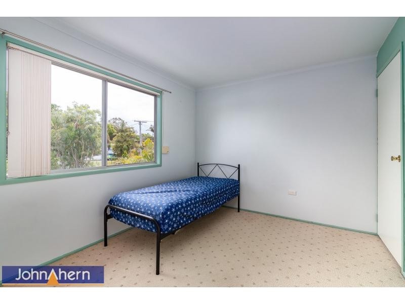 27 Coach Street, Slacks Creek QLD 4127