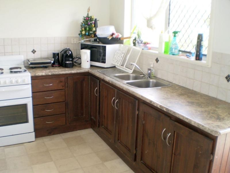 10 Carcoola Street, Kingston QLD 4114