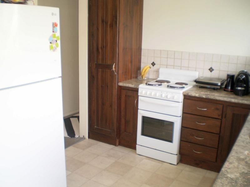 10 Carcoola Street, Kingston QLD 4114