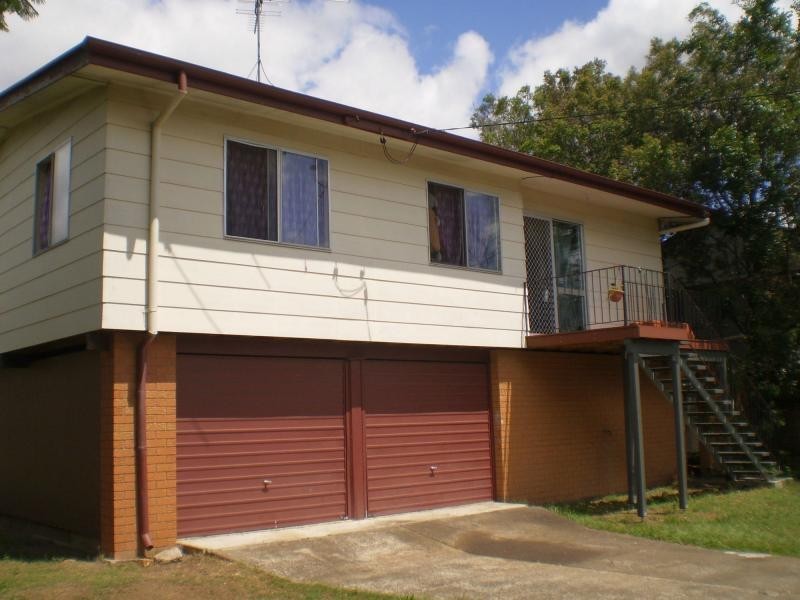 10 Carcoola Street, Kingston QLD 4114