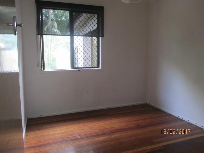 16 Sylvania Street, Logan Central QLD 4114