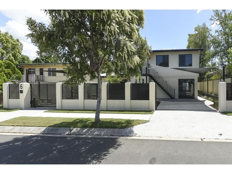 6 Carcoola Street, Kingston QLD 4114