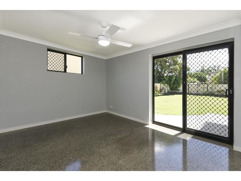 6 Carcoola Street, Kingston QLD 4114