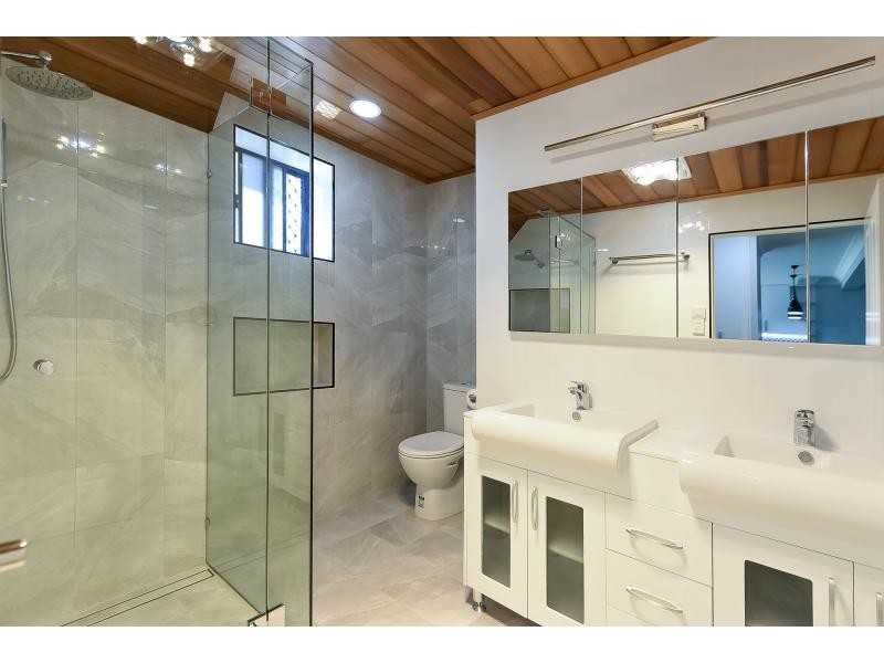 6 Carcoola Street, Kingston QLD 4114