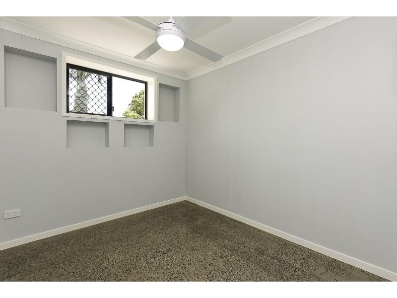 6 Carcoola Street, Kingston QLD 4114