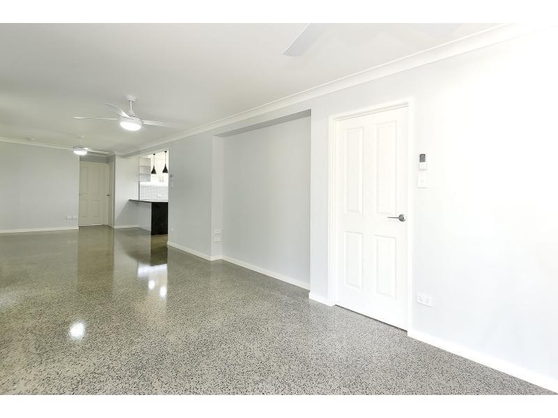 6 Carcoola Street, Kingston QLD 4114