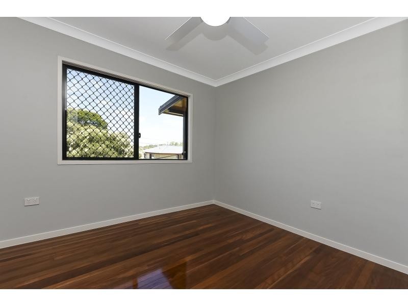 6 Carcoola Street, Kingston QLD 4114