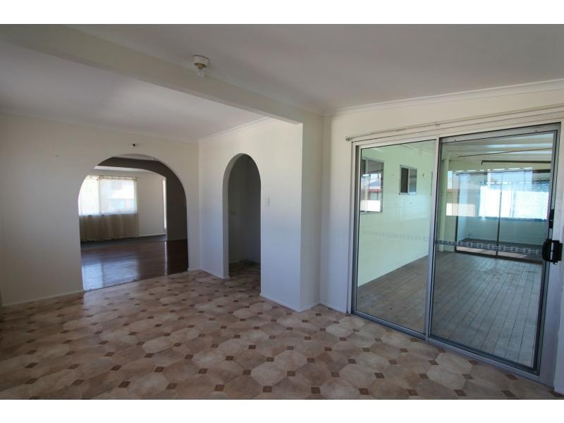 7 Chestnut Street, Logan Central QLD 4114