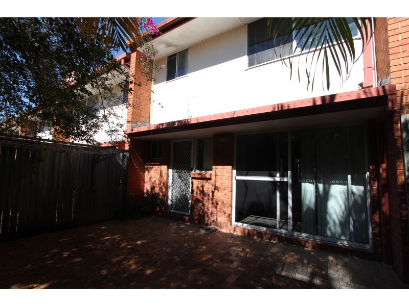 2/132 Smith Road, Woodridge QLD 4114