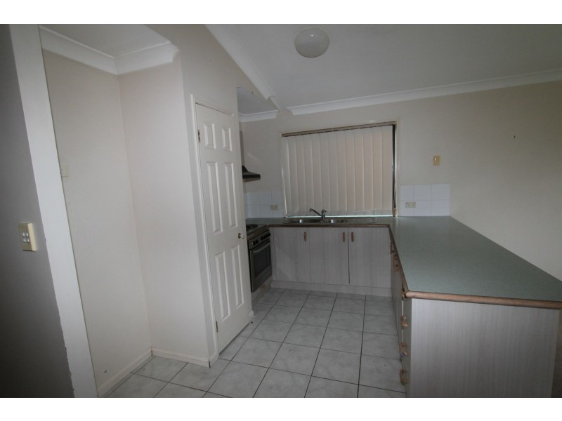 4 Peachface Street, Loganlea QLD 4131