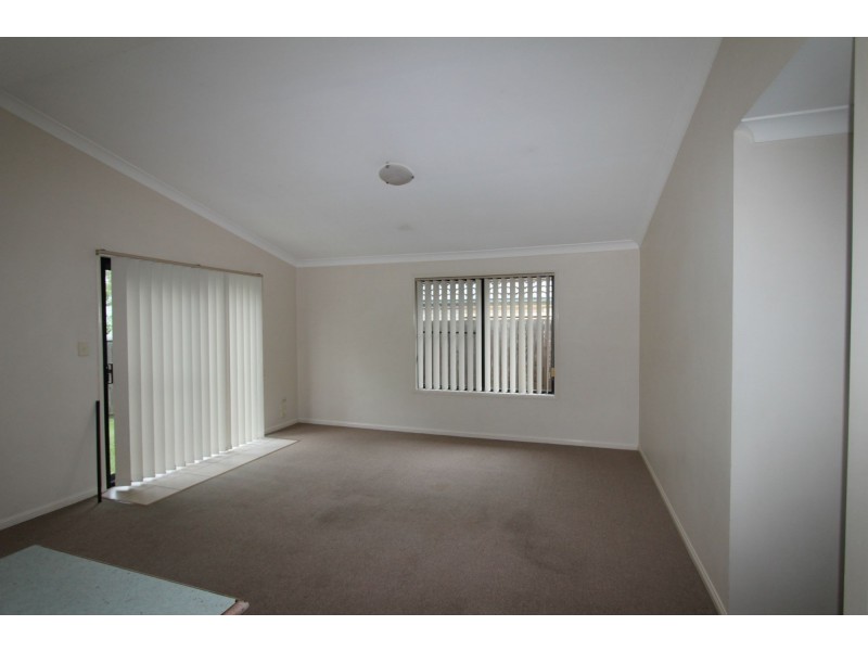 4 Peachface Street, Loganlea QLD 4131