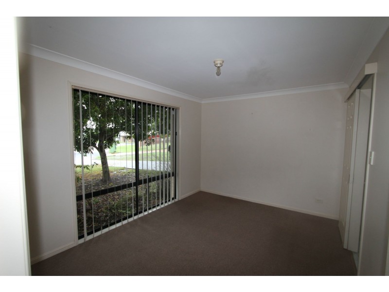 4 Peachface Street, Loganlea QLD 4131