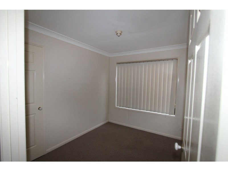 4 Peachface Street, Loganlea QLD 4131