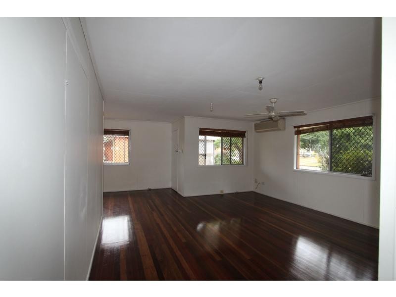 18 Baringa Ave, Logan Central QLD 4114