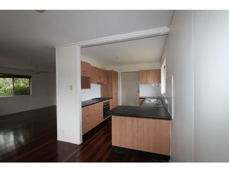 18 Baringa Ave, Logan Central QLD 4114