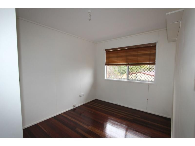 18 Baringa Ave, Logan Central QLD 4114