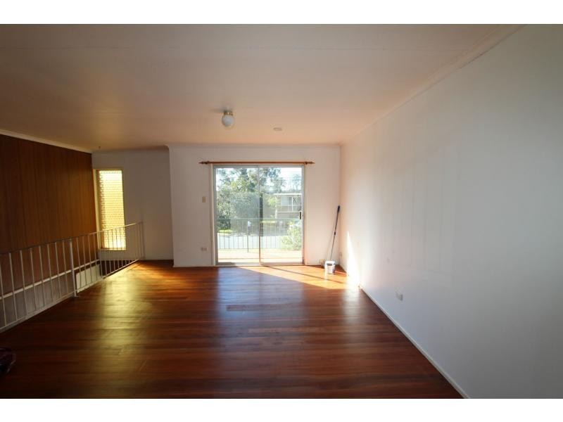 8 Edith Street, Kingston QLD 4114