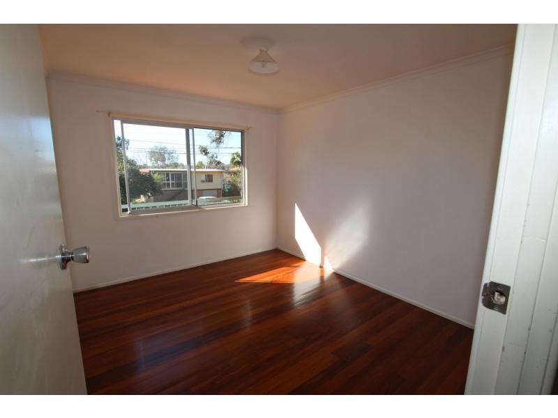 8 Edith Street, Kingston QLD 4114