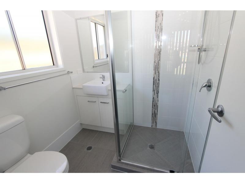 Duplex 1/70 Kerry Street, Marsden QLD 4132