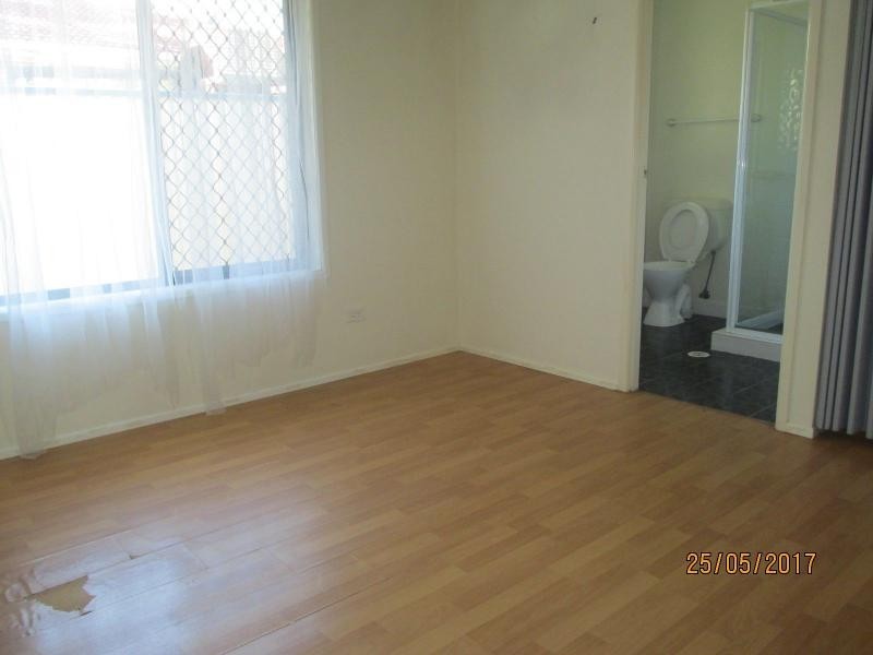 12 Dart Avenue, Kingston QLD 4114