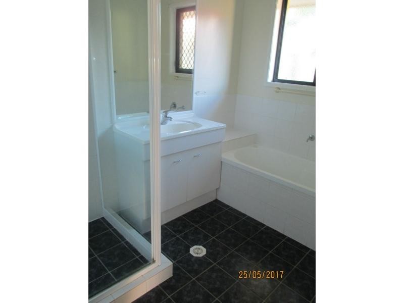 12 Dart Avenue, Kingston QLD 4114