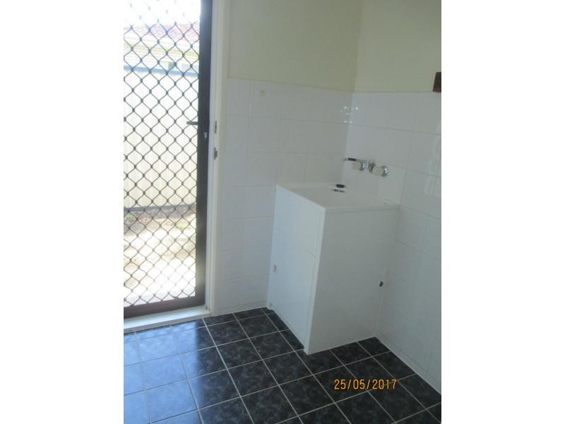 12 Dart Avenue, Kingston QLD 4114