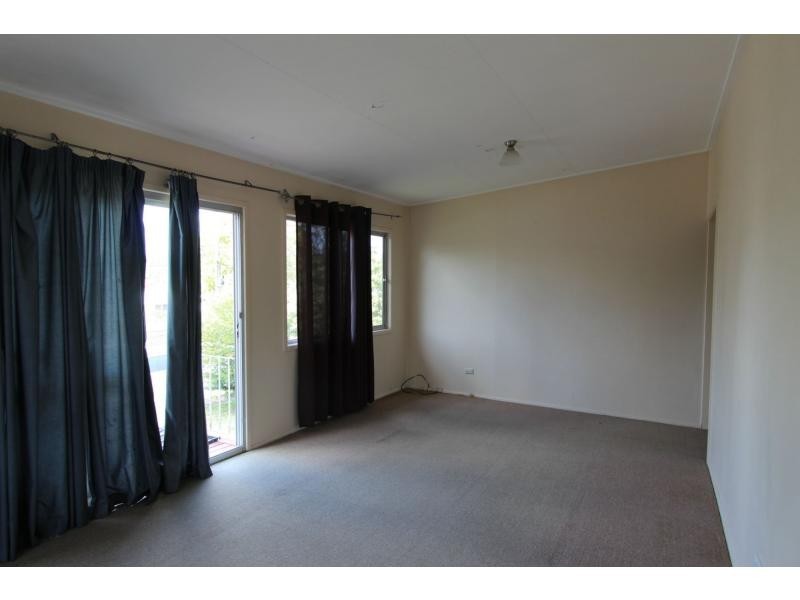 19 Oakland Street, Woodridge QLD 4114