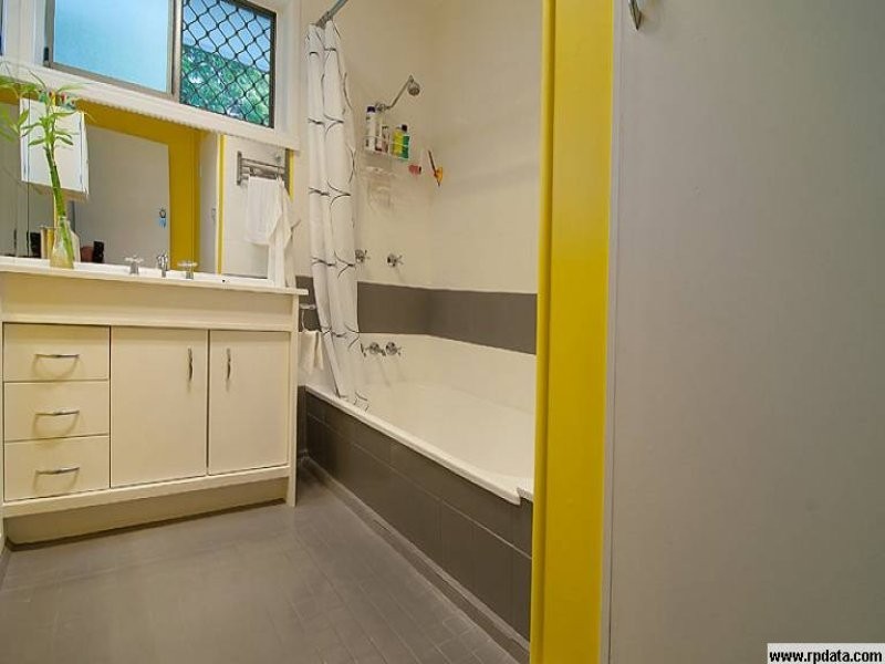 241 Kingston Road, Woodridge QLD 4114