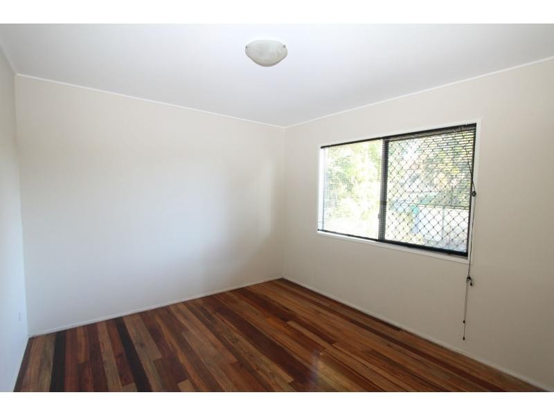 22 Ewinga Street, Kingston QLD 4114