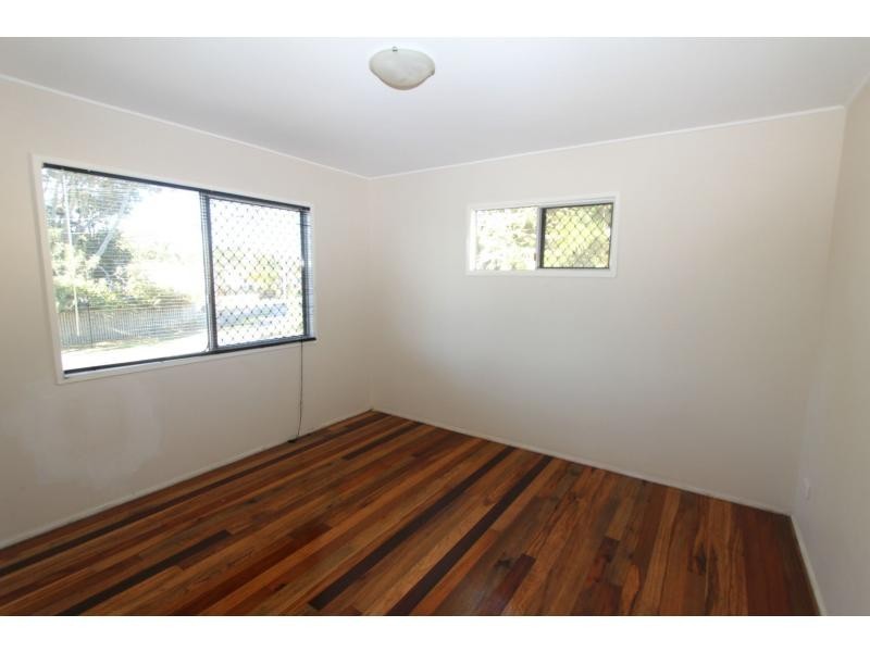 22 Ewinga Street, Kingston QLD 4114