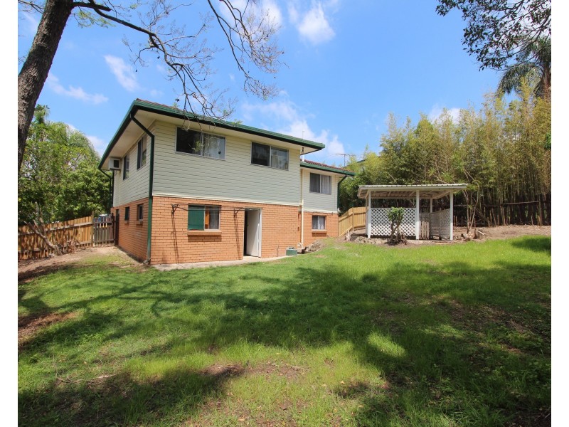 13 Strathdarr Street, Woodridge QLD 4114