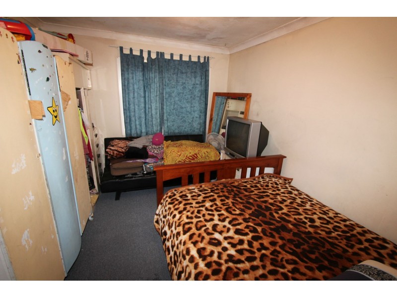 84 Railway Parade, Woodridge QLD 4114