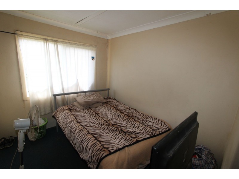 84 Railway Parade, Woodridge QLD 4114