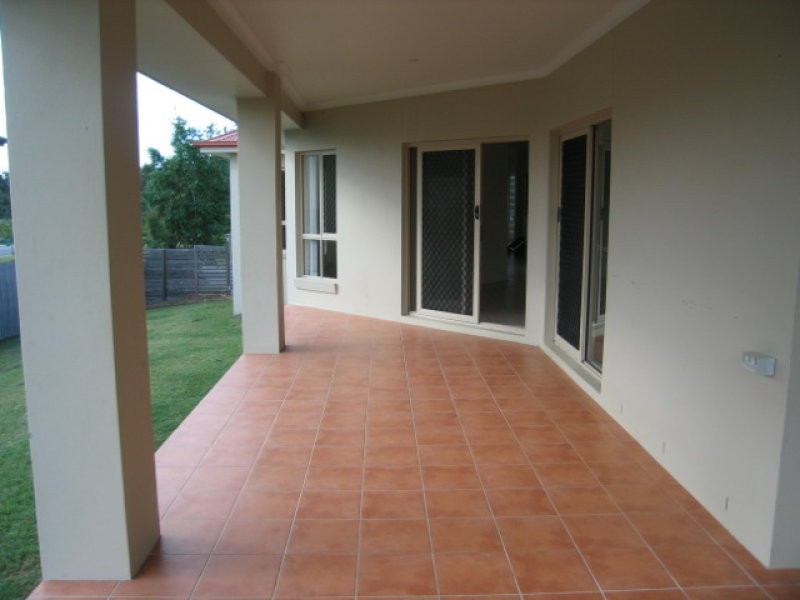 31 Silky Oak Drive, Brookwater QLD 4300