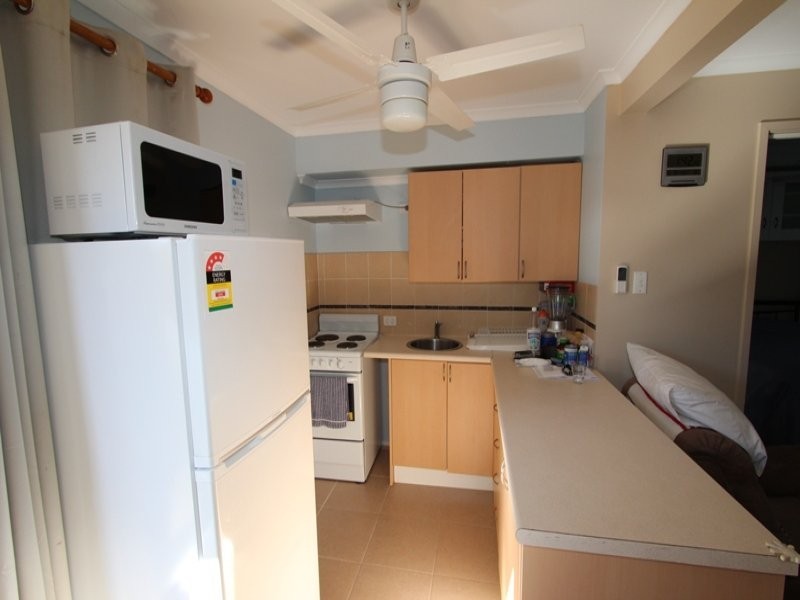 2/41 Defiance Road, Woodridge QLD 4114